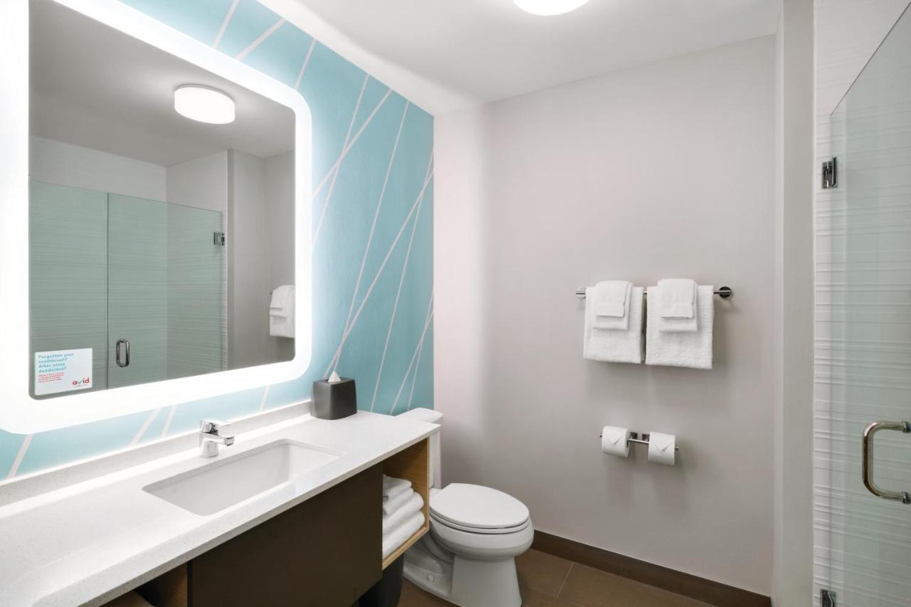 Avid Hotels - Boston Logan Airport - Revere By Ihg Exteriör bild
