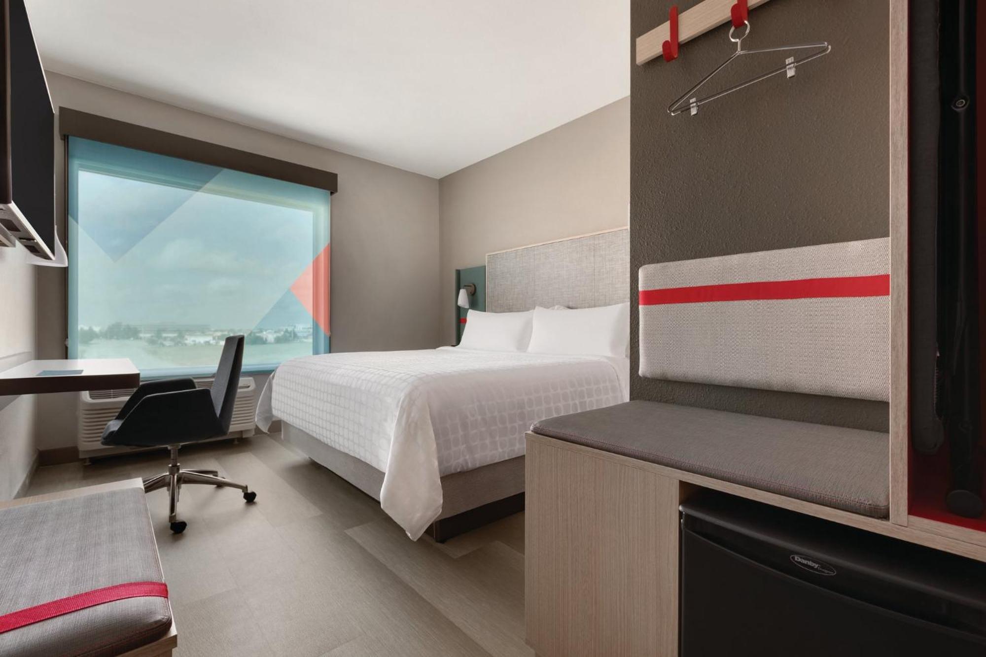 Avid Hotels - Boston Logan Airport - Revere By Ihg Exteriör bild